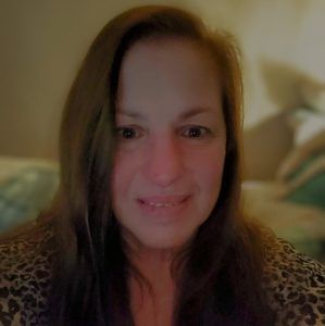 Meet your Posher, Teresa